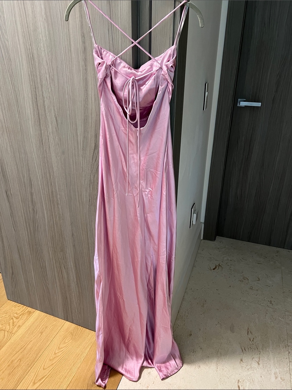 NWT REVOLVE Australia SHOWPO Hanna pink satin cowlneck maxi dress US 2 - Picture 4 of 9